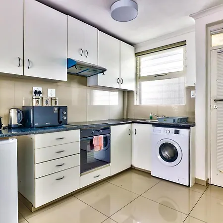 33 Blue Waters Studio Apartment. Kaapstad Buitenkant foto