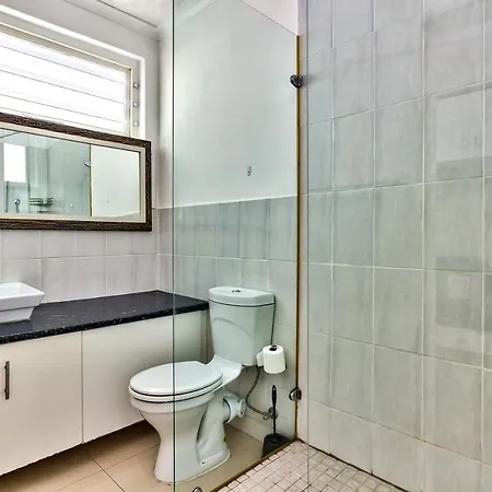33 Blue Waters Studio Apartment. Kaapstad Buitenkant foto