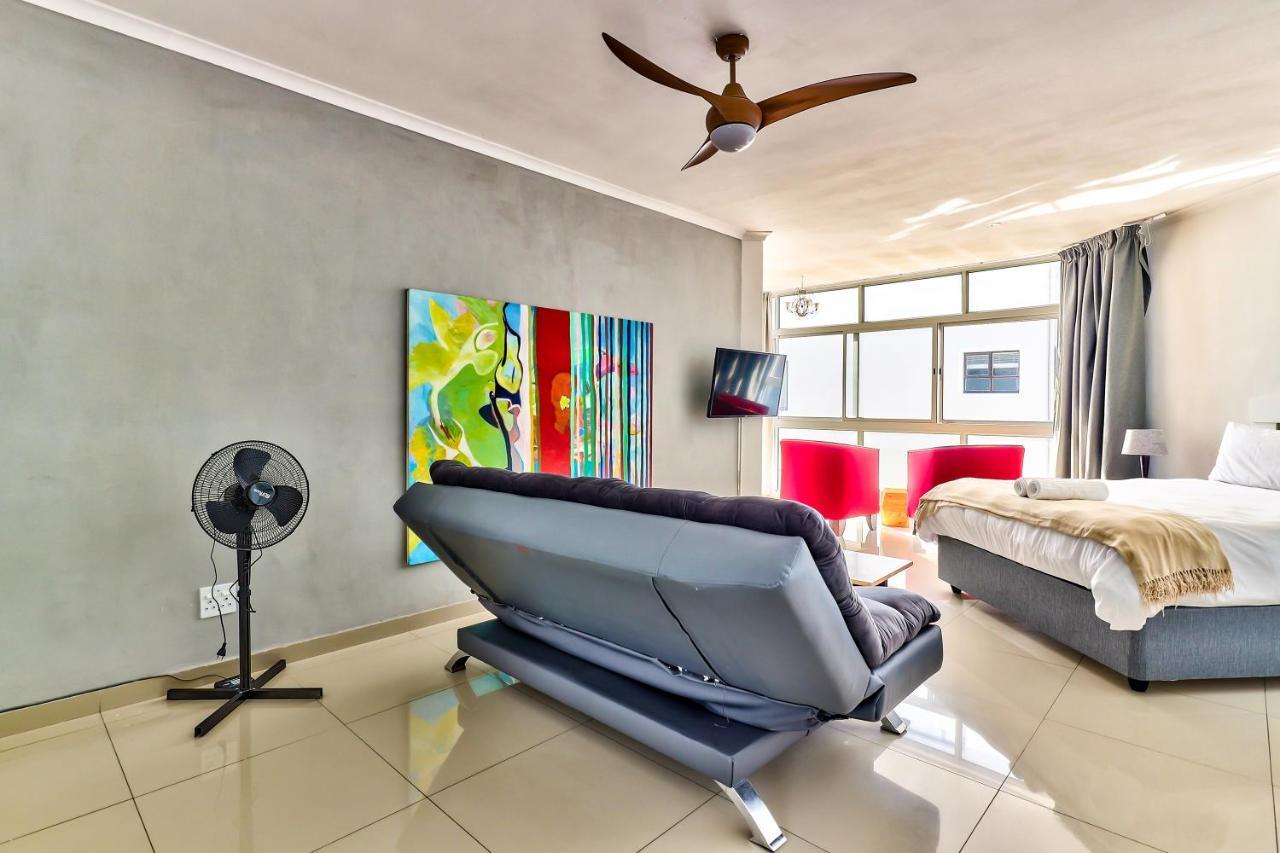 33 Blue Waters Apartment. *